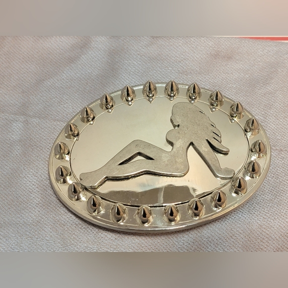 Mudflap Girl Belt Buckle Western/Trucker - Picture 1 of 8